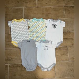 Boys 3-6 MOS Onsie set from Luvable Friends